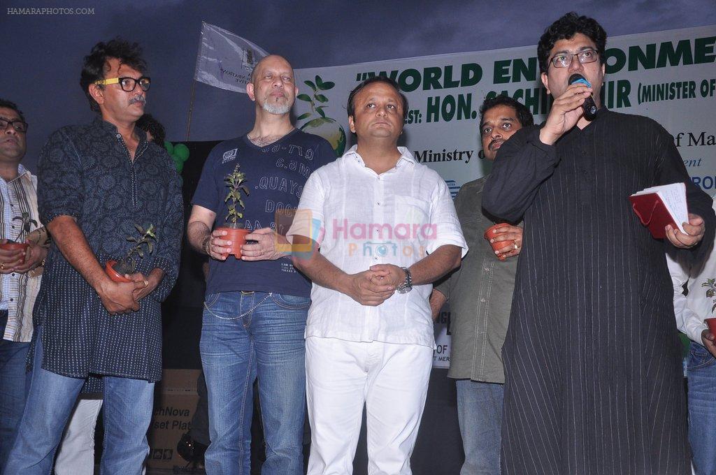 parsoon Joshi at world environment day celebrations in Mumbai on 5th June 2012