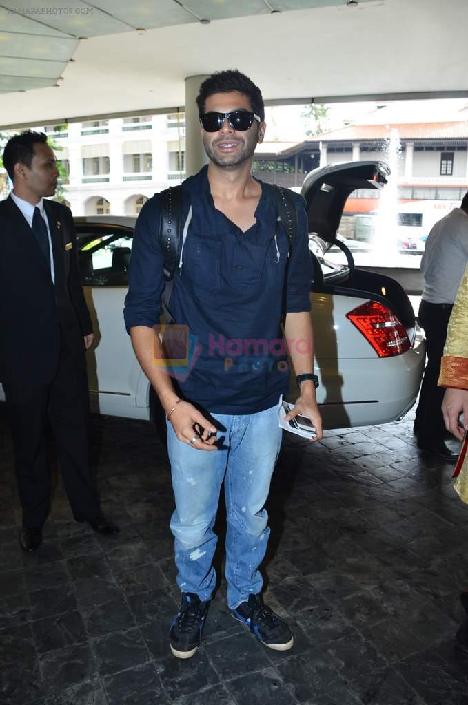 Kunal Rawal  arrive at Singapore for IIFA 2012 on 6th June 2012