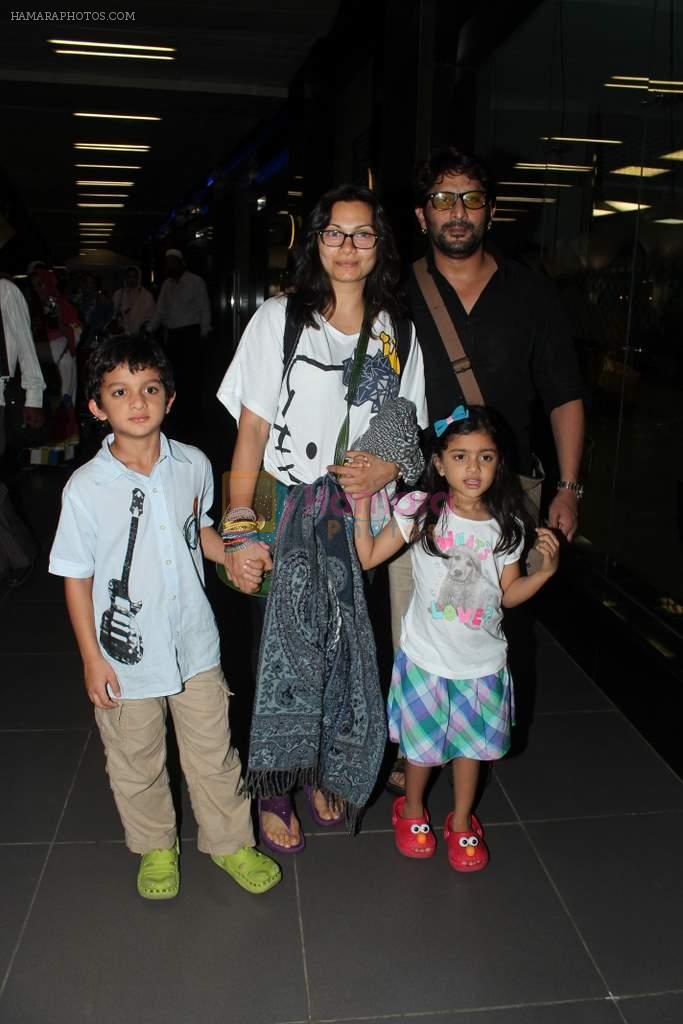 Arshad Warsi return from Singapore after attending IIFA Awards in Mumbai on 11th June 2012