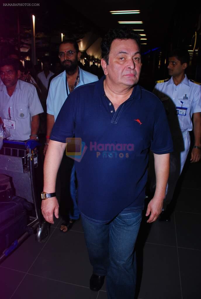 Rishi Kapoor return from Singapore after attending IIFA Awards in Mumbai on 11th June 2012