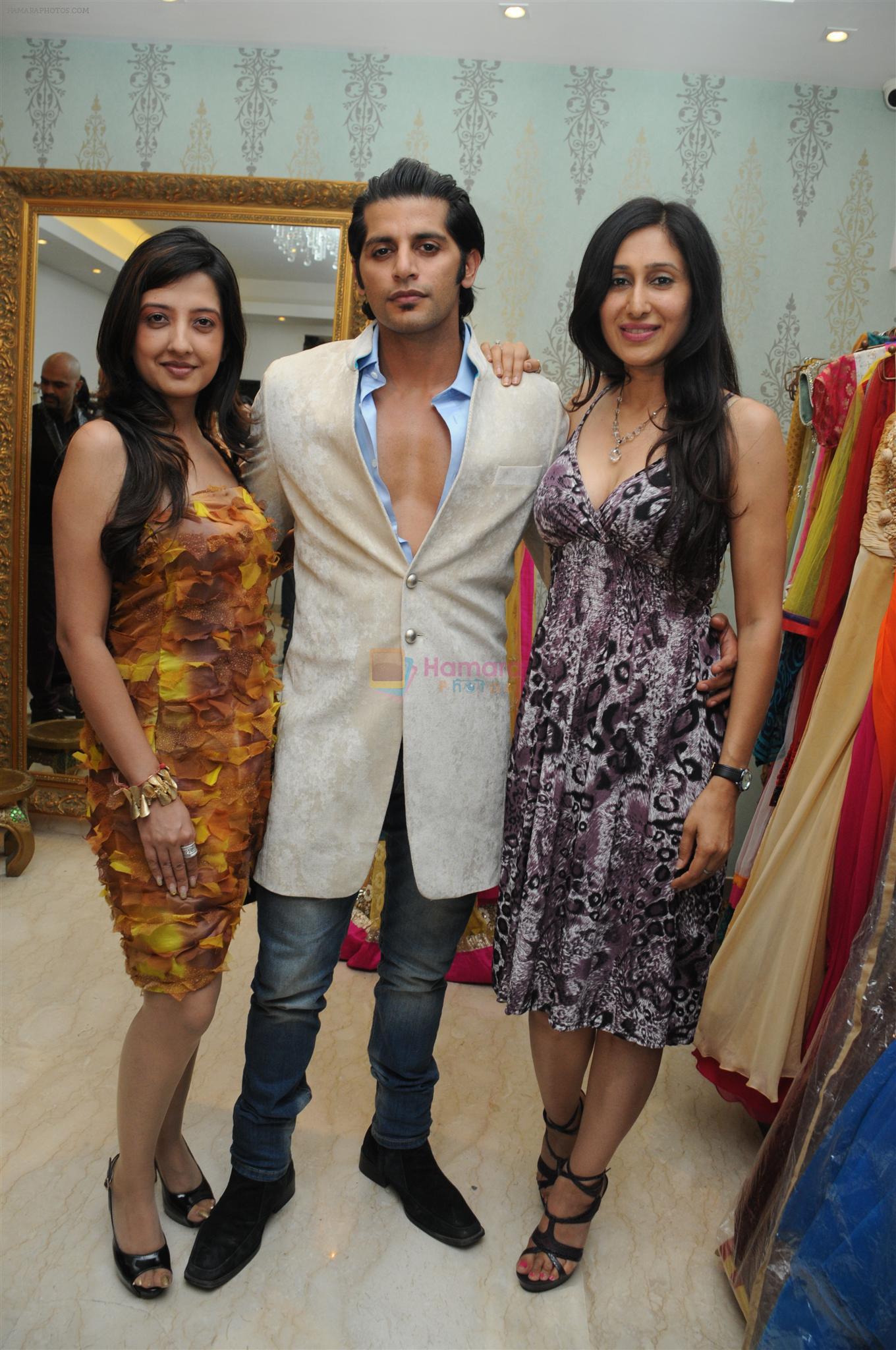 Amy Billimoria with Karanvir Bohra & Teejay at the launch of Amy Billimoria's Mens Wear pegasus with karanvir bohra in Mumbai on 13th June 2012