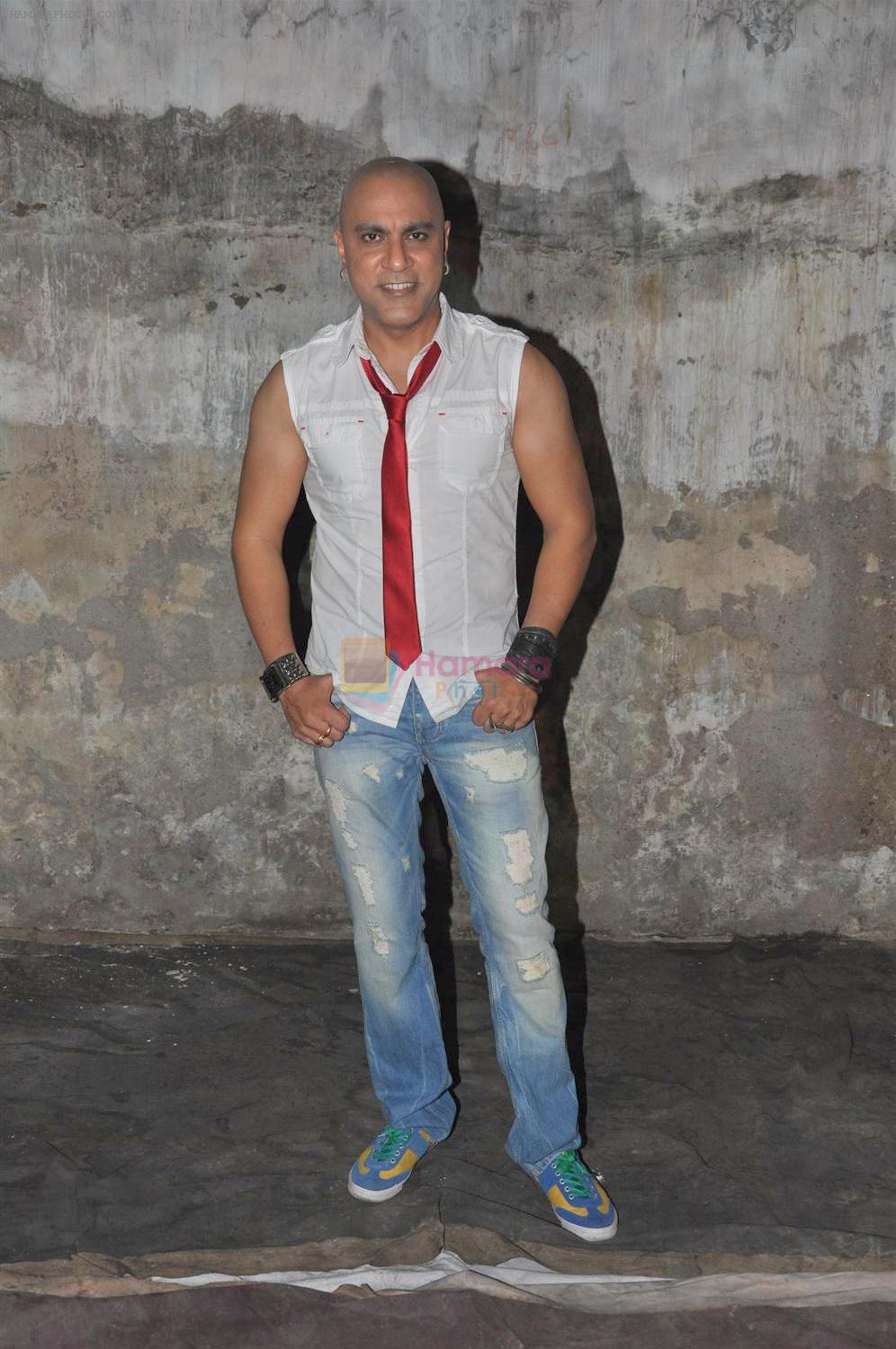 Baba Sehgal on location of the video shoot for his upcoming single release Mumbai City