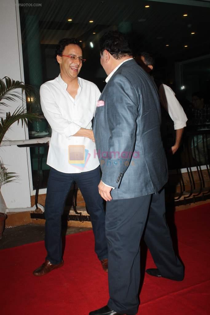 Vidhu Vinod Chopra, Rishi Kapoor at Prem Chopra's bash for the success of Sharman Joshi's film Ferrari Ki Sawaari on 20th June  2012