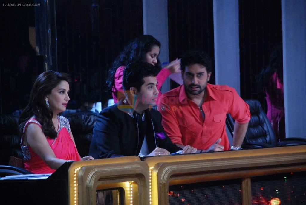 Madhuri Dixit, Karan Johar, Abhishek Bachchan on the sets of Jhalak Dikhhlaa Jaa 5 in Filmistan on 20th June 2012