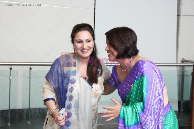 Juhi Babbar at the launch of vinspire workshop for parents, teachers and teenagers in Juhu, Mumbai on 23rd June 2012