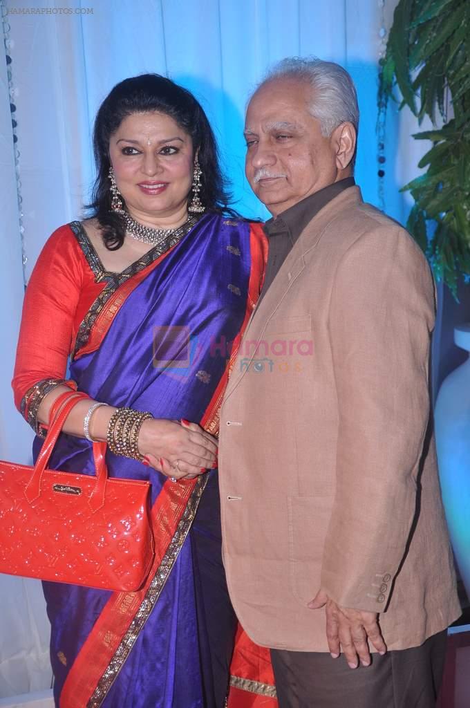 Kiran Sippy, Ramesh Sippy at Esha Deol's wedding reception in five-star hotel,Mumbai on 30th June 2012