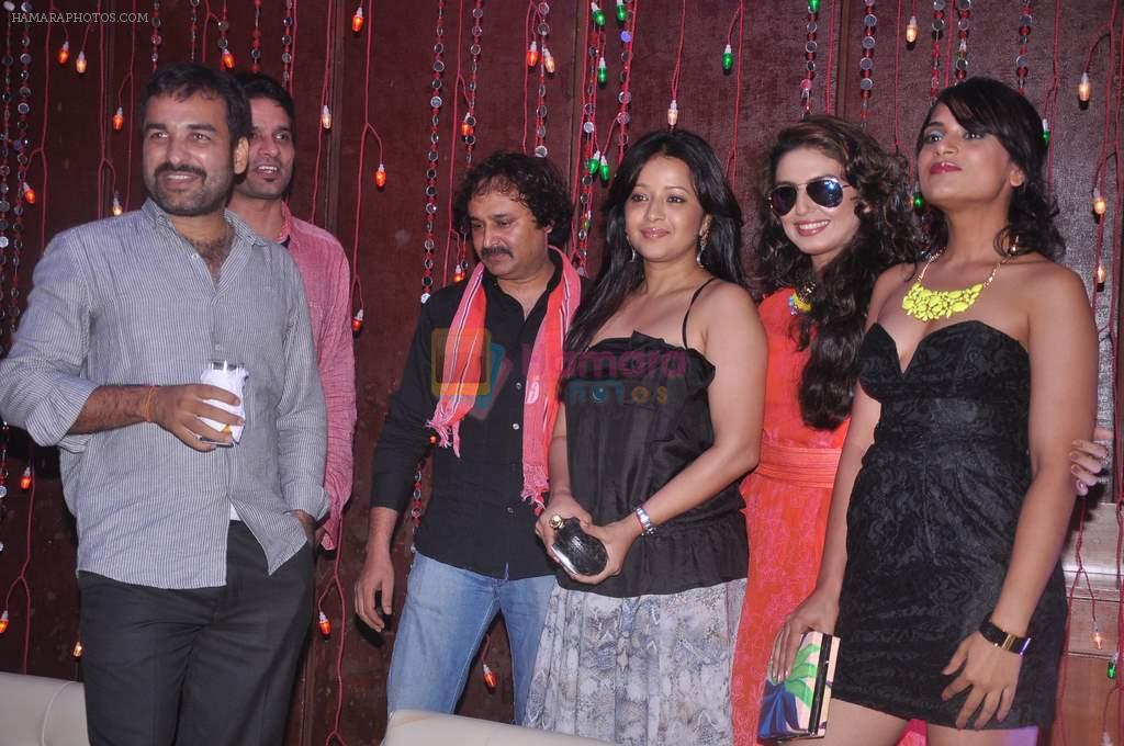 Reema Sen, Huma Qureshi, Richa Chadda at Gangs of Wasseypur success bash in Escobar, Mumbai on 5th July 2012