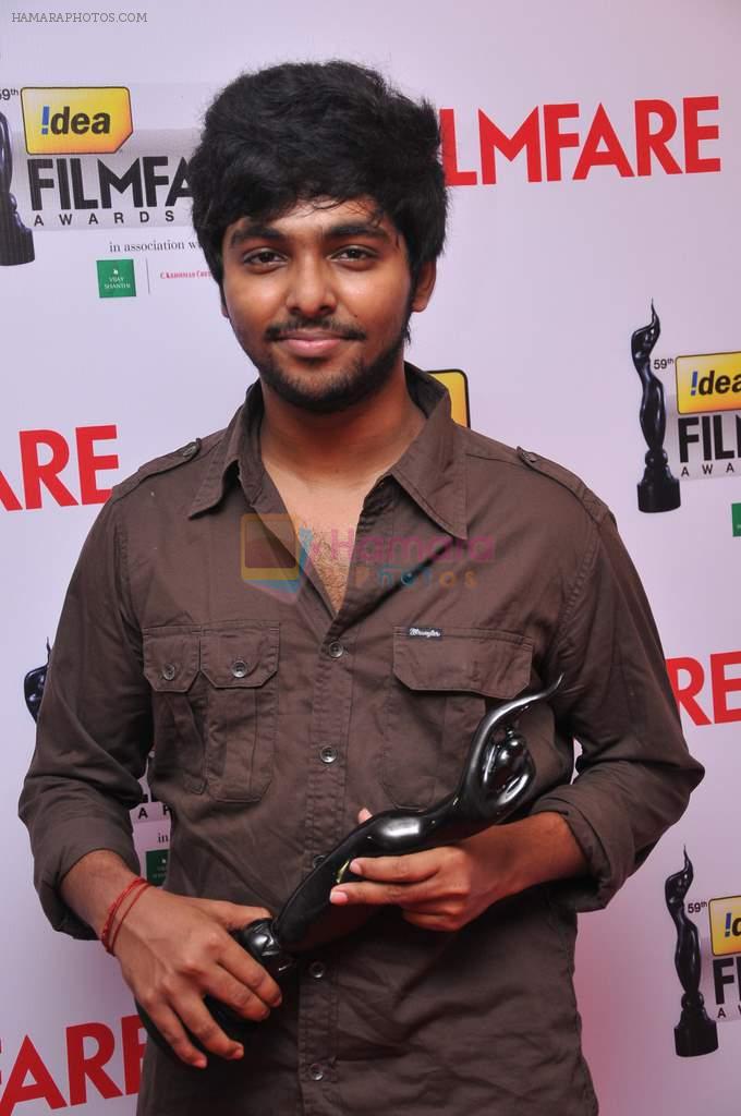 GV Prakash receieved The Best Music Director Award (Tamil) for the movie Aadukalam  at the _59th !dea Filmfare Awards 2011_
