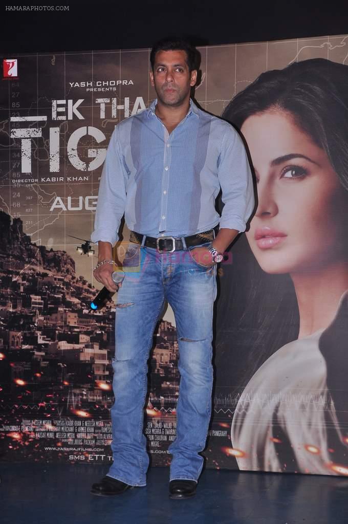 Salman Khan at Ek Tha Tiger song first look in Mumbai on 12th July 2012
