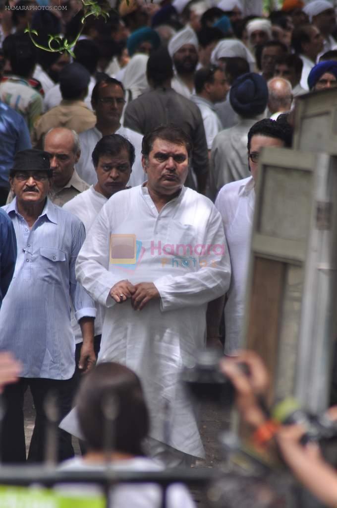 Raza Murad at Dara Singh funeral in Mumbai on 12th July 2012