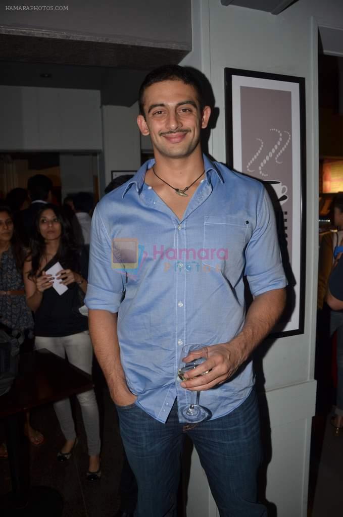 Arunoday Singh at Costa's 100 cafe launch in Bandra, Mumbai  on 14th July 2012