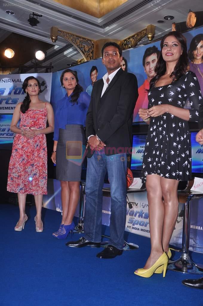 Sania Mirza, Mahesh Bhupathi, Bipasha Basu, Dia Mirza at NDTV Marks for Sports event in Mumbai on 13th July 2012