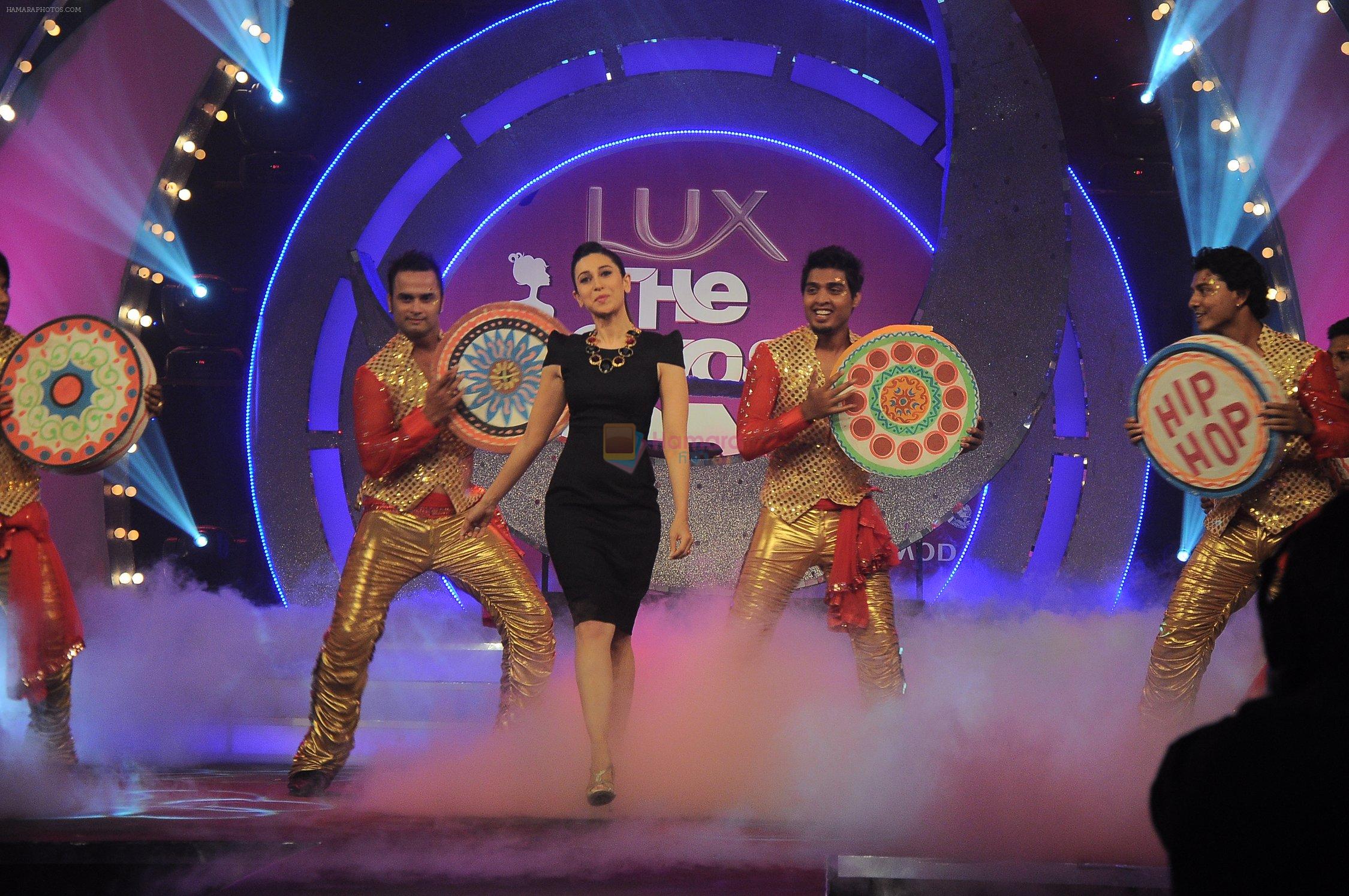 Karisma Kapoor at the Finale of UTVstars Lux The Chosen One on 25th July 2012