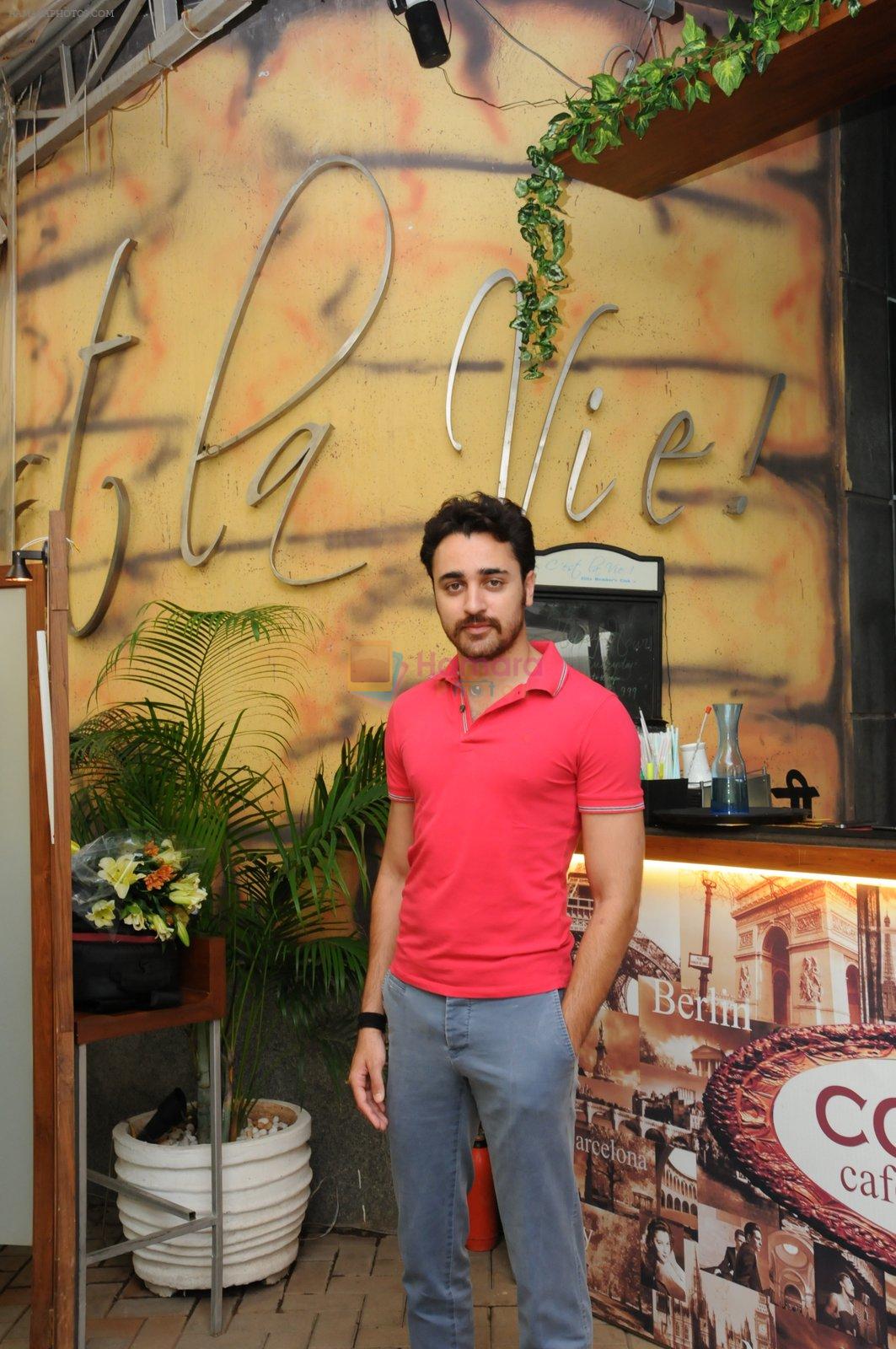 Imran Khan at Cafe Cocoa's Explorations at C_est La Vie on 28th July 2012