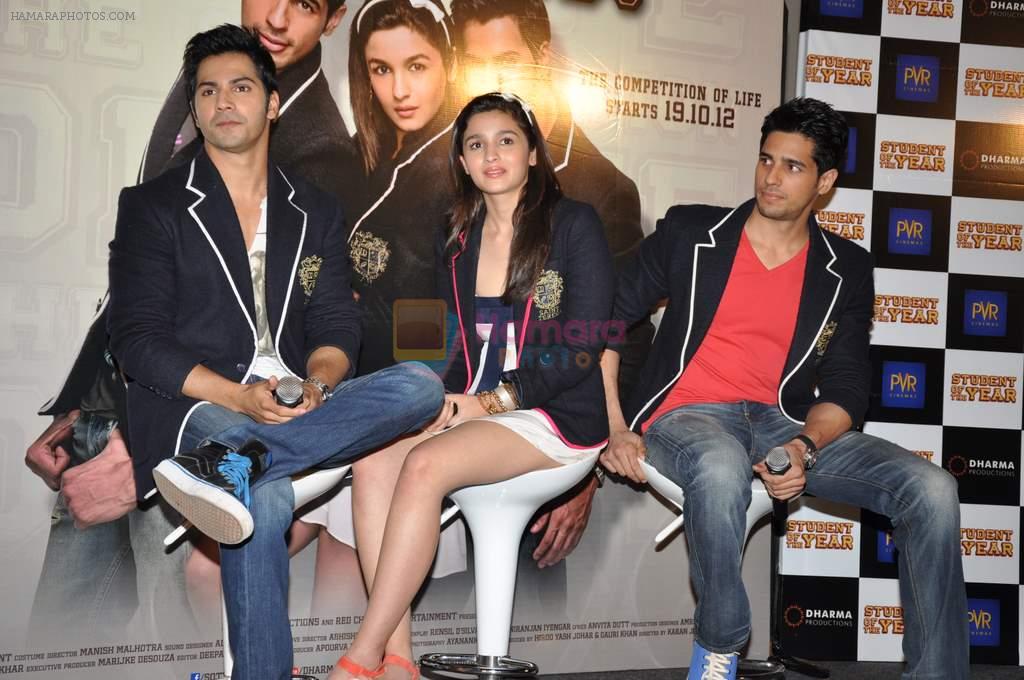 Varun Dhawan,Alia Bhatt, Siddharth Malhotra at Student of the Year first look in PVR on 2nd Aug 2012