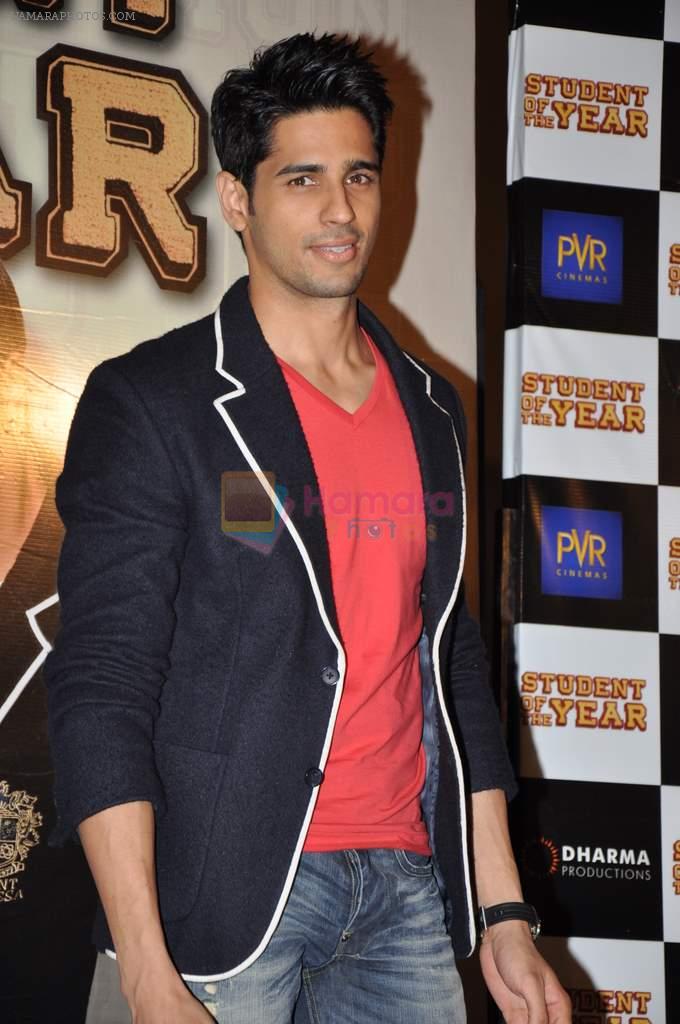 Siddharth Malhotra at Student of the Year first look in PVR on 2nd Aug 2012