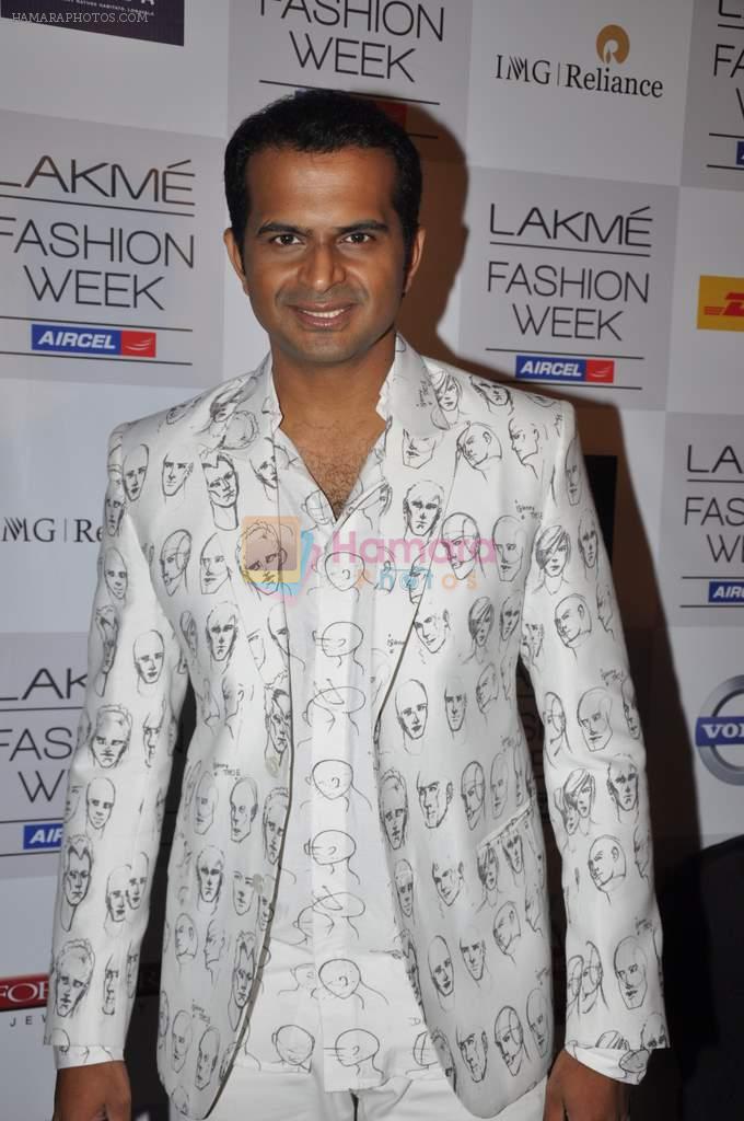 Siddharth Kannan at Lakme Fashion Week Day 2 on 4th Aug 2012_1