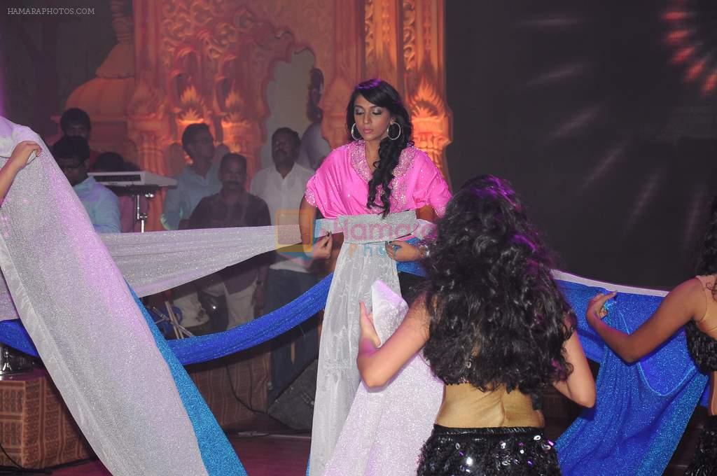 Shweta Salve at Dahi Handi events in Mumbai on 10th Aug 2012