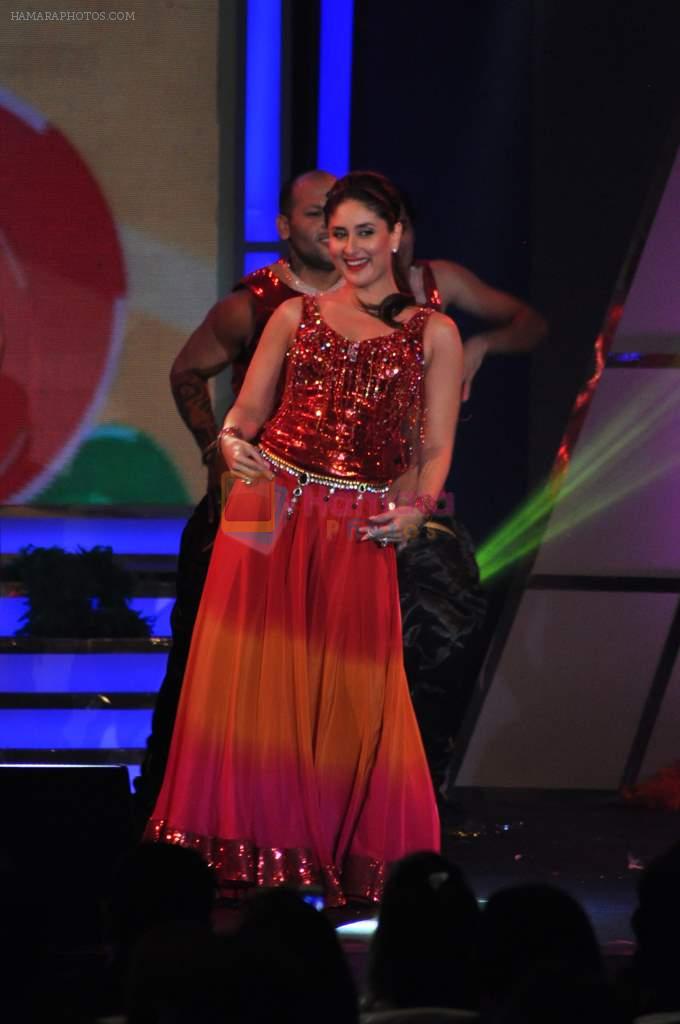 Kareena Kapoor at Credai's real Estate Awards in Grand Hyatt on 10th Aug 2012