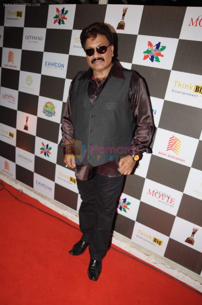 Shravan Rathod at Manali Jagtap Show at Global Magazine- Sultan Ahmed tribute fashion show on 15th Aug 2012