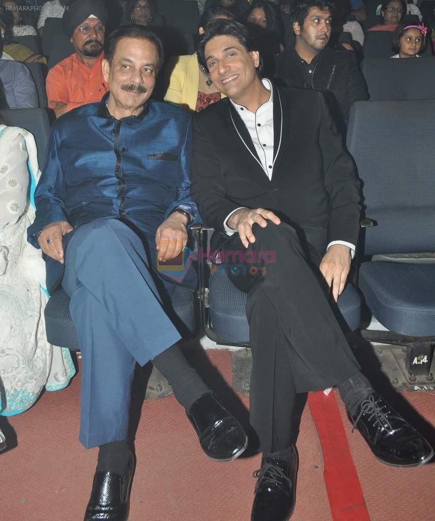Subrata Roy with Shaimak Davar at Krishendu sen album launch in Mumbai on 21st Aug 2012