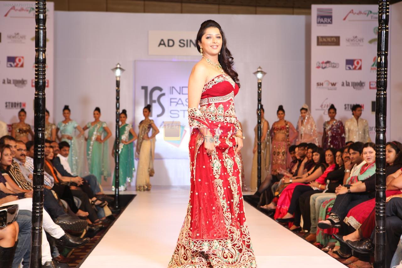 Bhumika chawla walks the ramp for AD SINGH Show at  hyderabad india fashion street on 21st Aug 2012