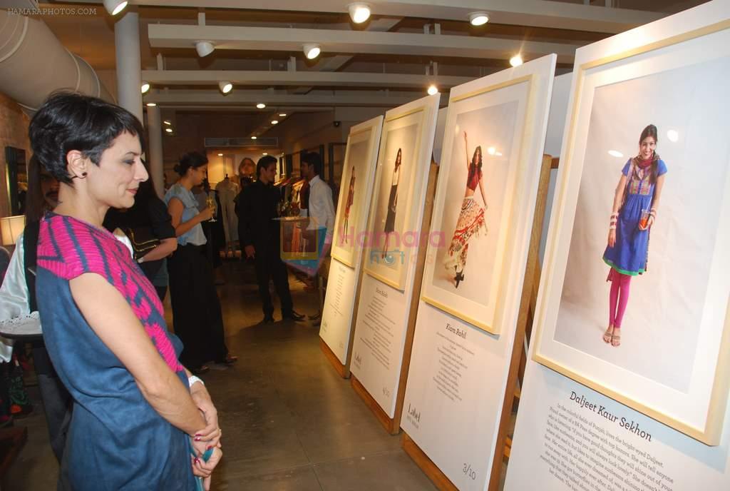 Adhuna Akhtar at Ritu Kumar LABEL presents 10 by Prarthana Singh in Mumbai on 23rd Aug 2012
