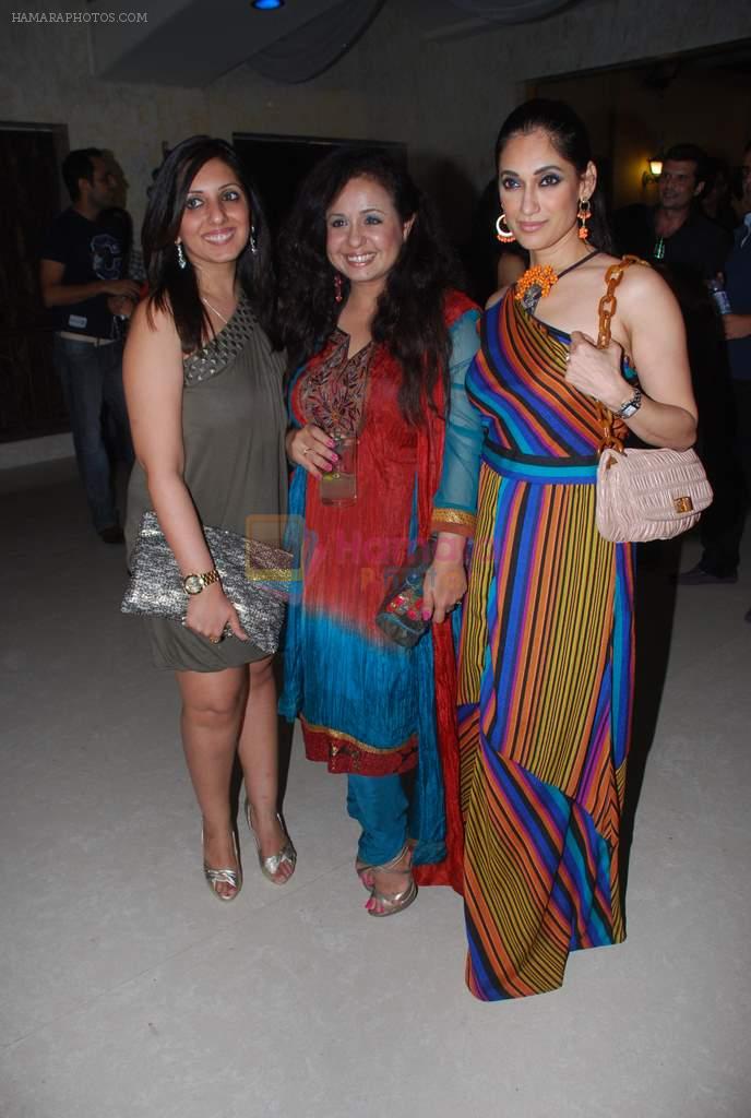 Lucky Morani, Munisha Khatwani,Vandana Sajnani at GR8 Magazine anniversary bash in The Club Millennium on 25th Aug 2012