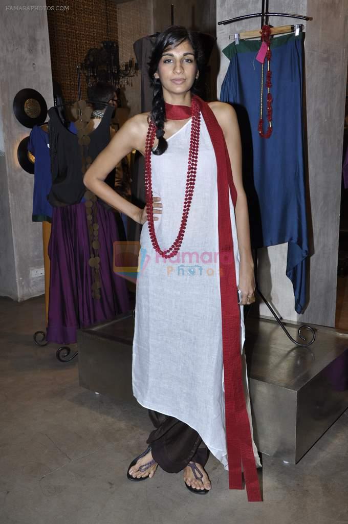 Anushka Manchanda at Payal Khandwala's collection launch in Good Earth on 8th Sept 2012
