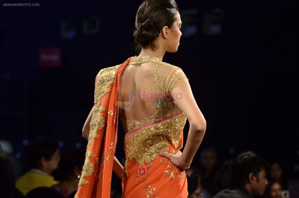 Model walk the ramp for Pallavi Jaikishan show at Aamby Valley India Bridal Fashion Week 2012 Day 5 in Mumbai on 16th Sept 2012