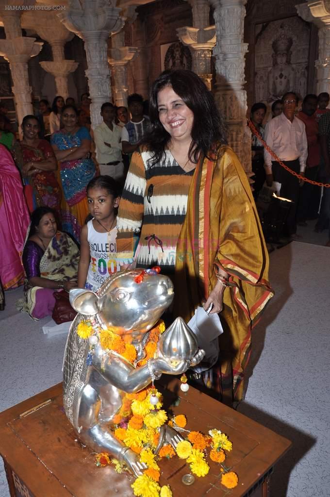 at Andheri ka Raja in Mumbai on 28th Sept 2012