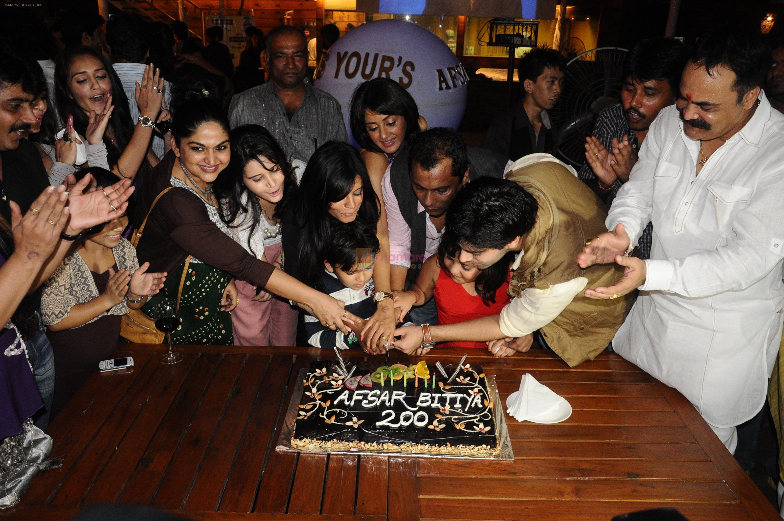 at the completion of 100 episodes in Afsar Bitiya on Zee TV by Raakesh Paswan in Sky Lounge, Juhu, Mumbai on 28th Sept 2012
