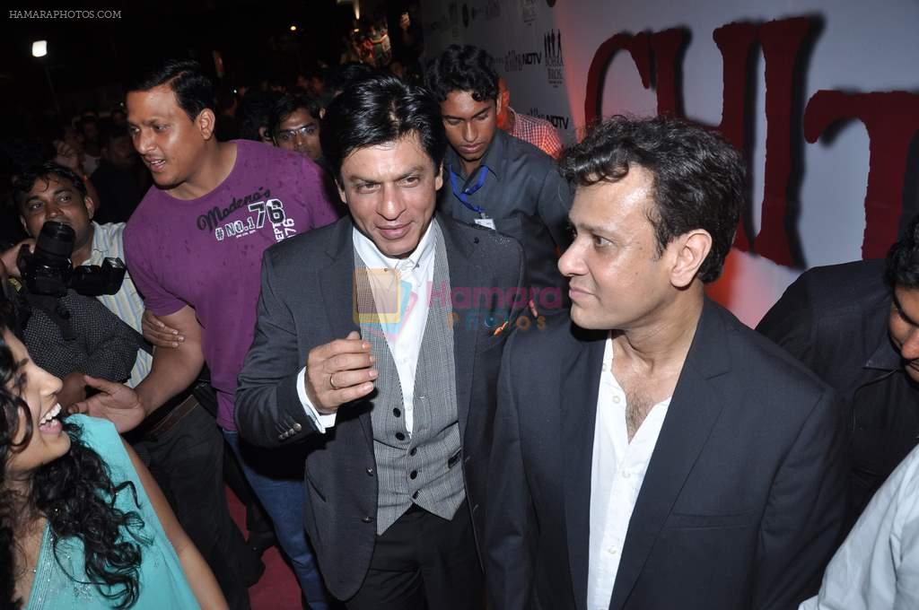 Shahrukh Khan, Bedabrata Pain at the Premiere of Chittagong in Mumbai on 3rd Oct 2012