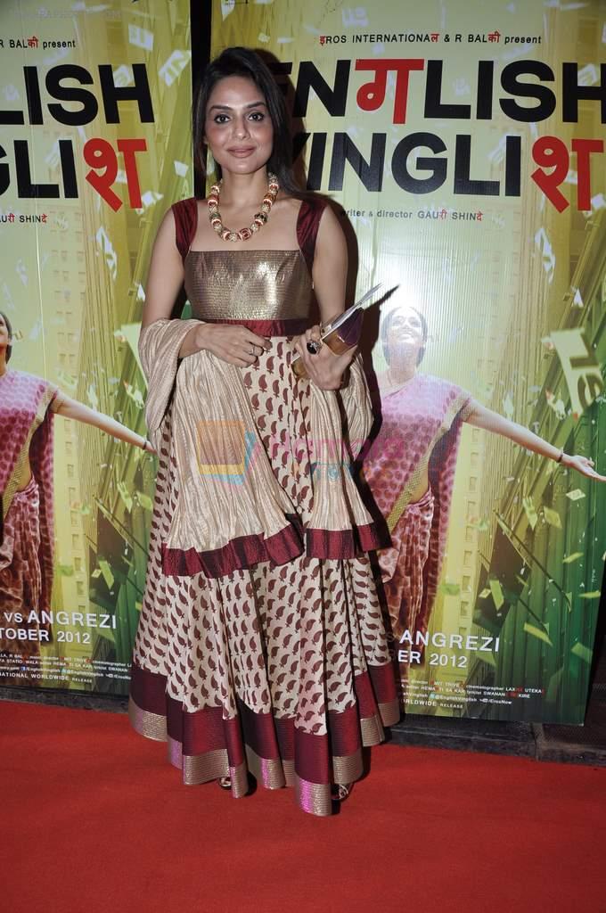 Madhoo Shah at English Vinglish premiere in PVR, Goregaon on 5th Oct 2012