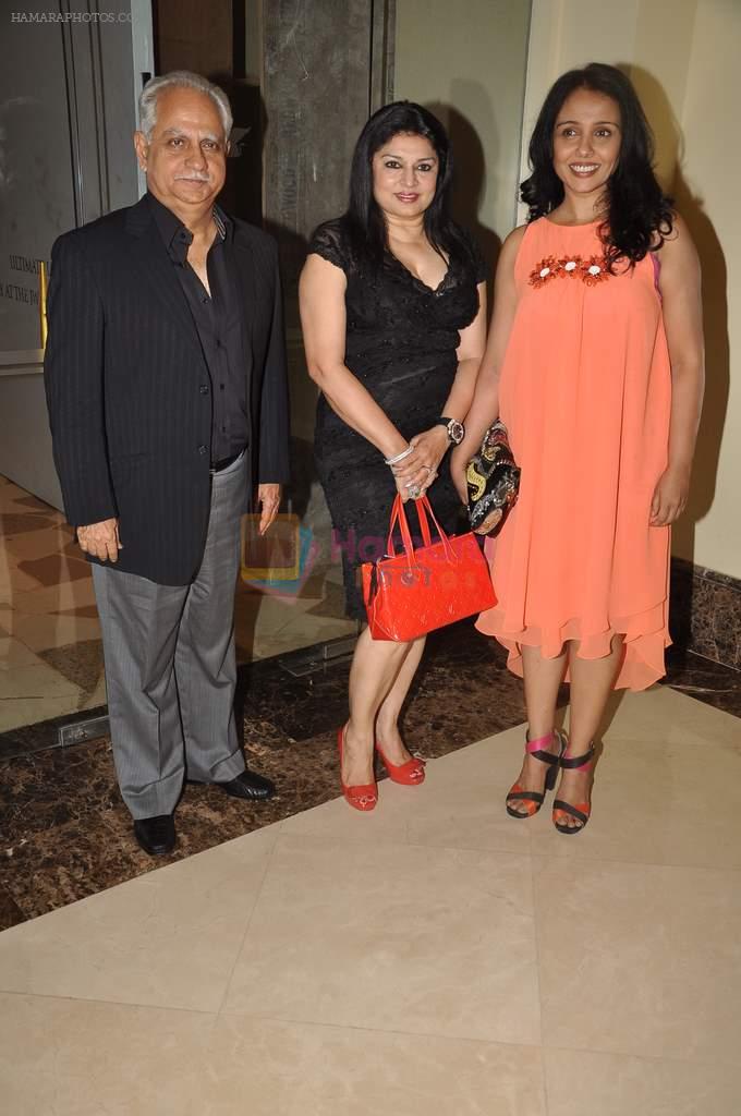 Kiran Sippy, Ramesh Sippy at Anu and Sashi Ranjan's wedding anniversary in J W Marriott on 4th Oct 2012