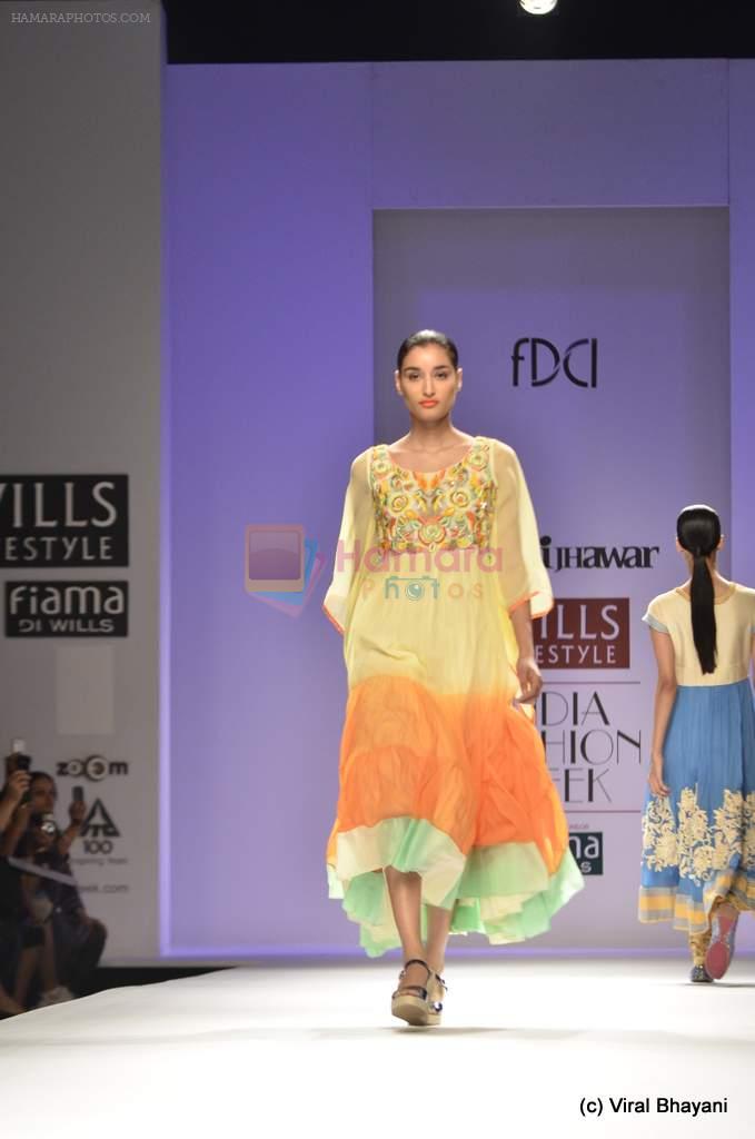 Model walk the ramp for Preeti Jhawar Show at Wills Lifestyle India Fashion Week 2012 day 4 on 9th Oct 2012