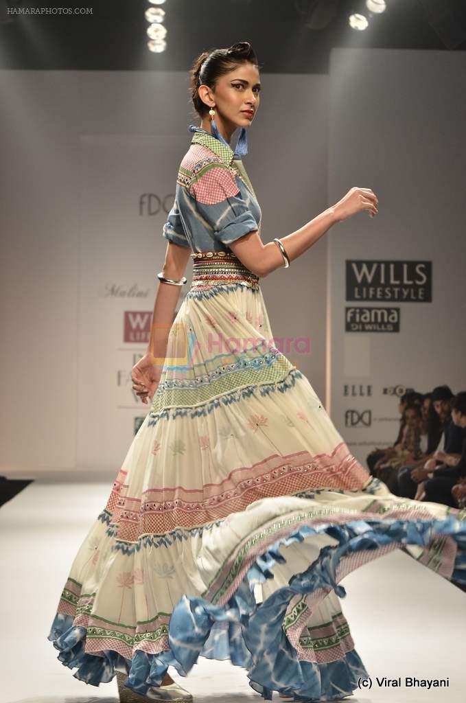 Model walk the ramp for Malini Ramani Show at Wills Lifestyle India Fashion Week 2012 day 4 on 9th Oct 2012
