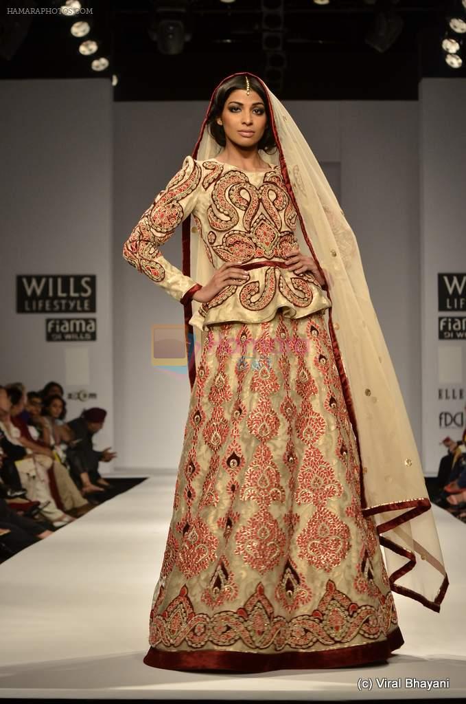 Model walk the ramp for Vineet Bahl Show at Wills Lifestyle India Fashion Week 2012 day 4 on 9th Oct 2012