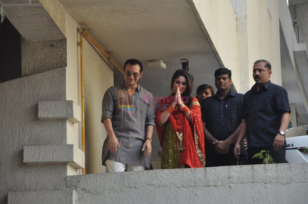 Saif Ali Khan and Kareena Kapoor pictures after marriage in Fortune Heights, Bandra, Mumbai on 16th Oct 2012