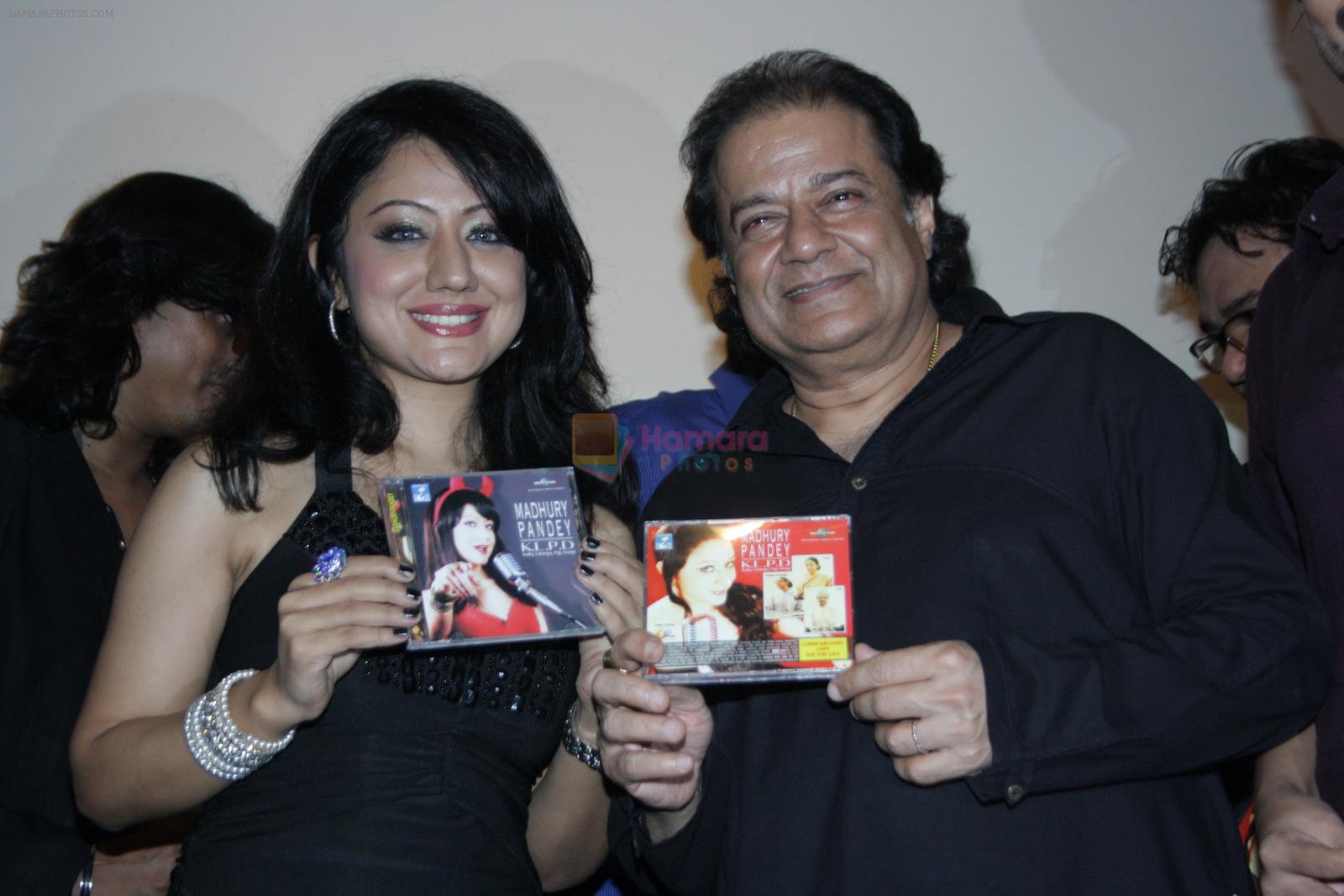 Madhuri Pandey at Singer Madhuri Pandey's birthday party in Mumbai on 17th Oct 2012