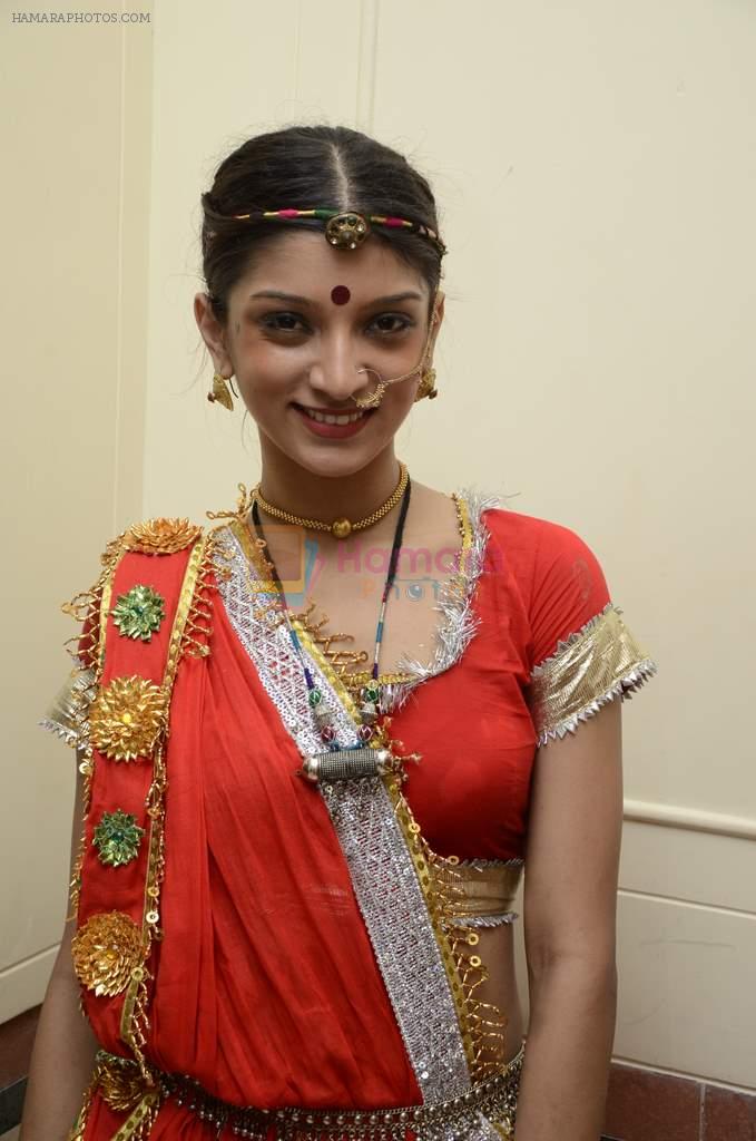 jhanvi turakhia at Ajab Gajab Love promotions in Juhu, Mumbai on 23rd Oct 2012