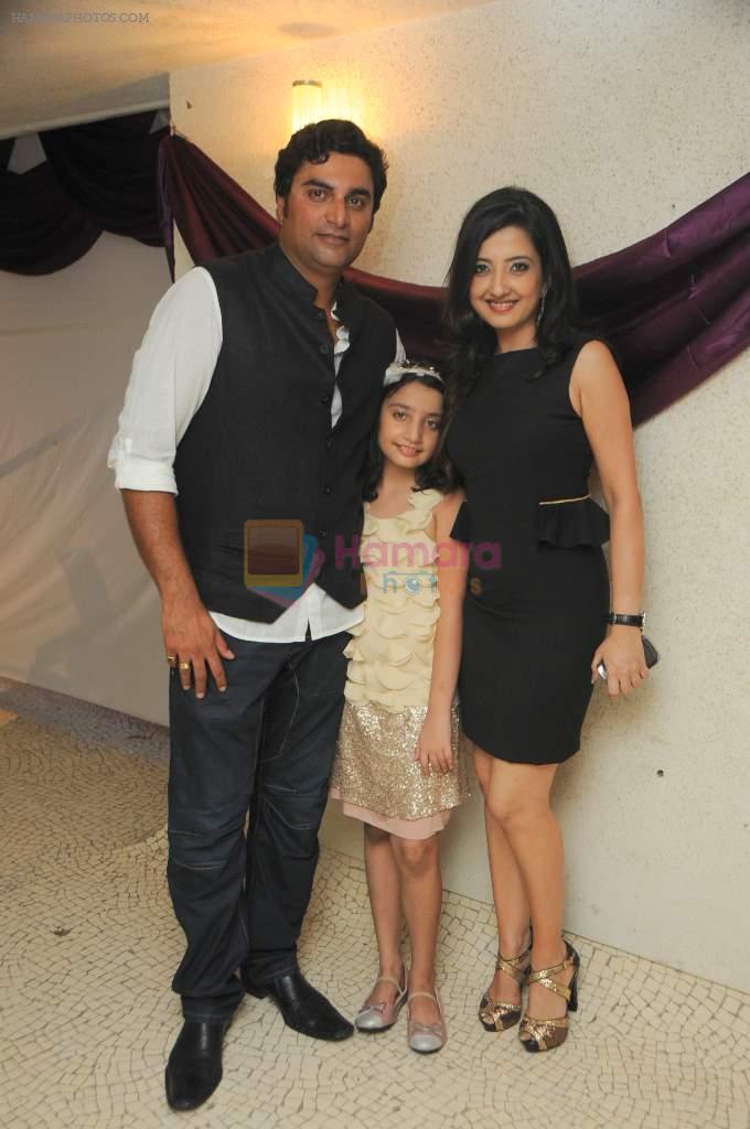 Farzad & Amy Billimoria with Daughter at designer Amy Billimoria's birthday bash in Mumbai on 24th Oct 2012