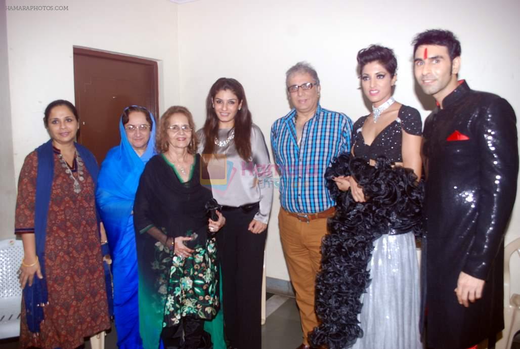 Raveena Tandon, Sandip Soparkar, Jesse Randhawa at Ramayan inspired modern dance in Mumbai on 4th Nov 2012