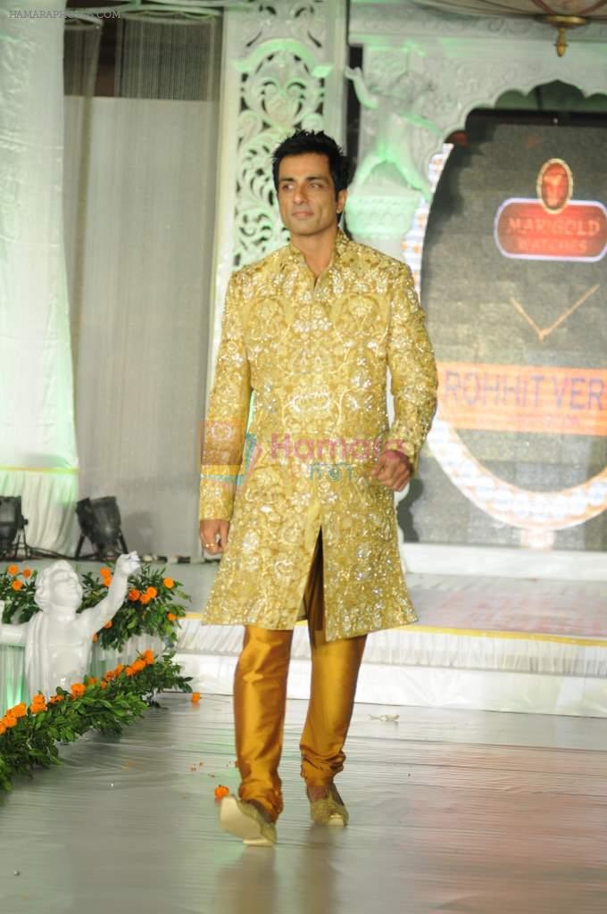 Sonu Sood at Grand fashion Extravaganza Show Ignite in J W Marriott, Mumbai on 8th Nov 2012,1