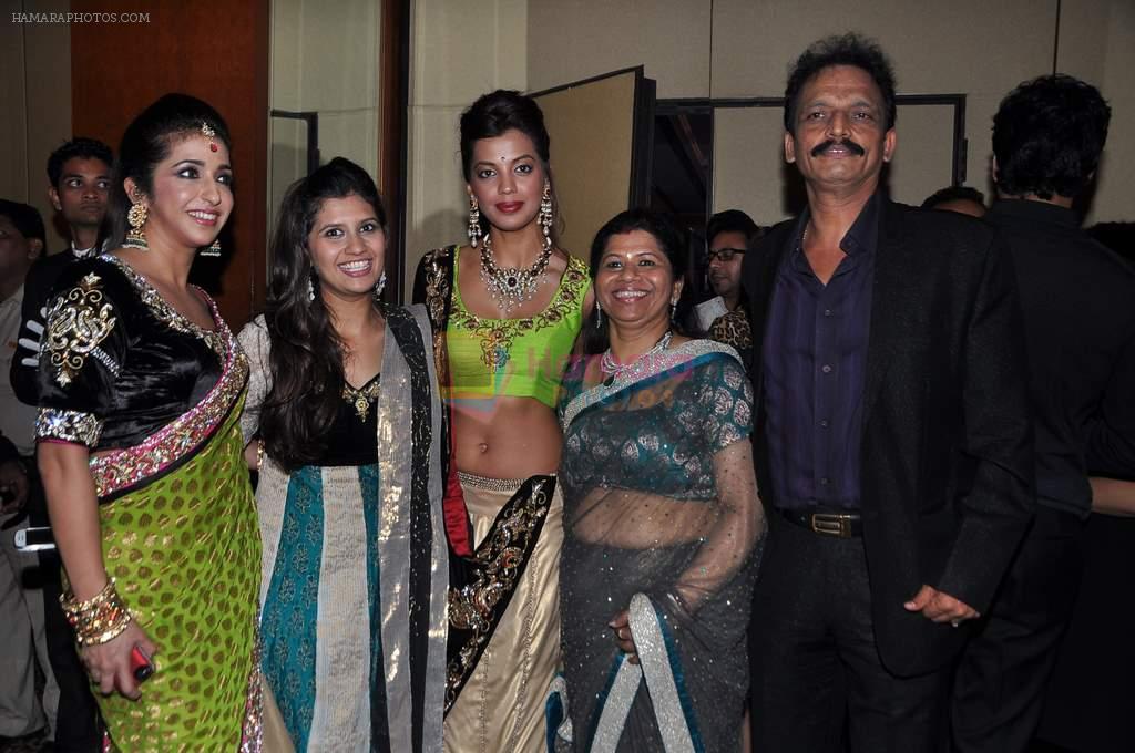 Mugdha Godse, Krishika Lulla at Umeed-Ek Koshish charitable fashion show in Leela hotel on 9th Nov 2012.1