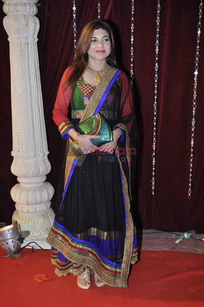 Alka Yagnik at Zee Rishtey Awards in Mumbai on 10th Nov 2012