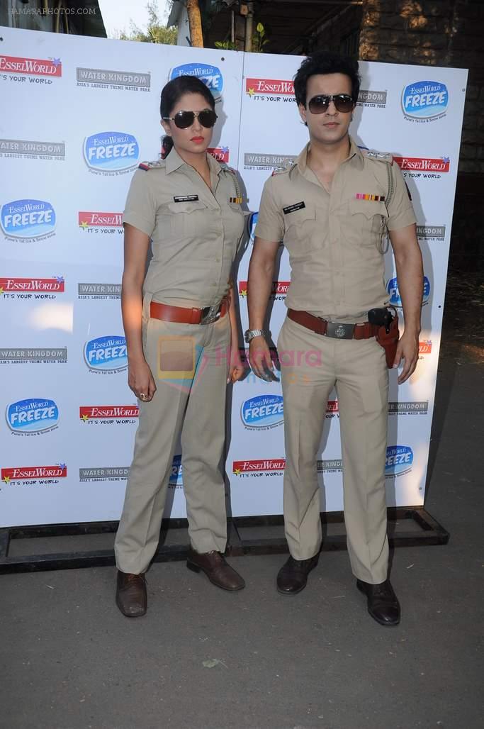 Kavita Kaushik, Aamir Ali at FIR on location in esselworld, Mumbai on 16th Nov 2012