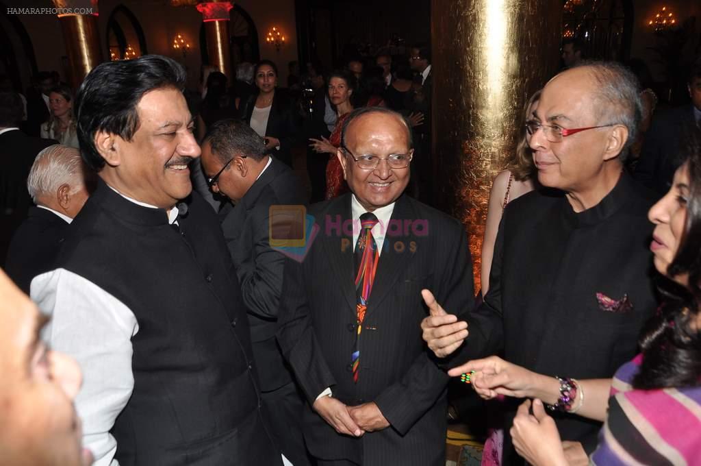 prithiviraj chavan at The Indo- French business community gathering at the Indo-French Chamber of Commerce & Industry's in Mumbai on 20th Nov 2012