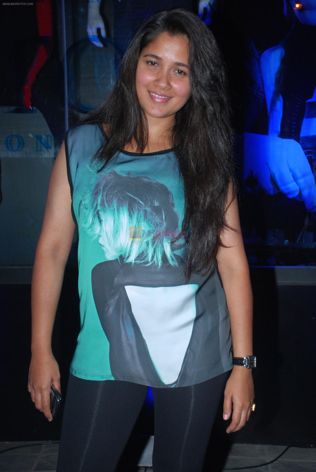 Narayani Shastri at the launch of limited edition GUESS DJ TIesto collection in GUESS, Mumbai on 23rd Nov 2012