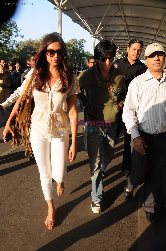 Shahrukh Khan, Deepika Padukone leave for Goa on 23rd Nov 2012